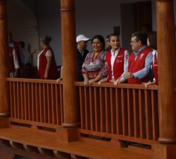 Su Majestad la Reina durante su recorrido por el Centro de Formación de la Cooperación Española